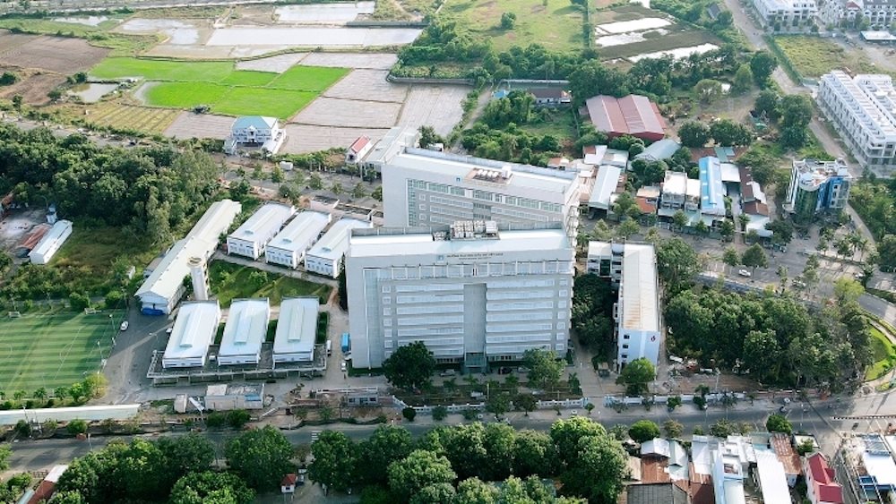 toan-canh-truong-dai-hoc-dau-khi-viet-nam-tai-tinh-ba-ria-vung-tau.jpg