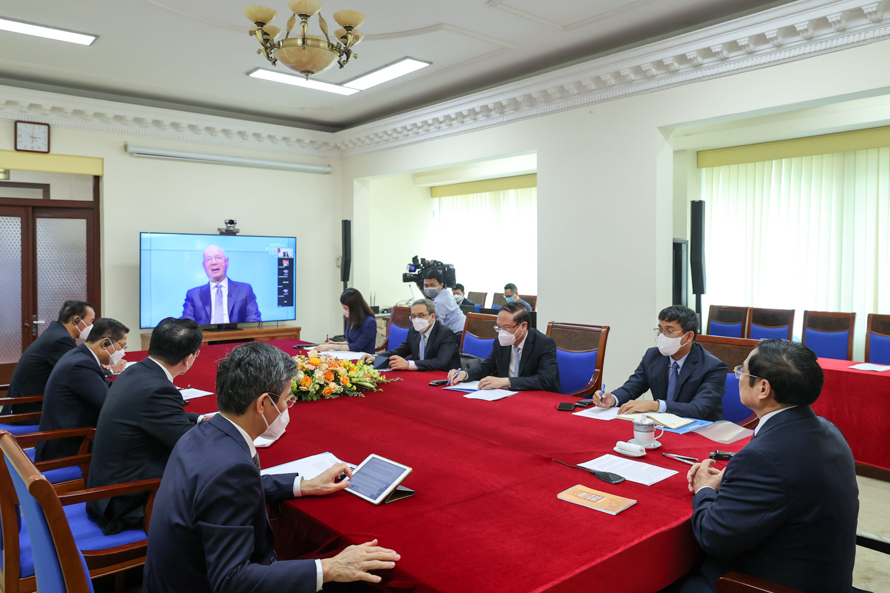 Việt Nam đứng trước cơ hội to lớn với định hướng đúng đắn, cam kết mạnh mẽ - Ảnh 4. Việt Nam đứng trước cơ hội to lớn với định hướng đúng đắn, cam kết mạnh mẽ - Ảnh 4.
