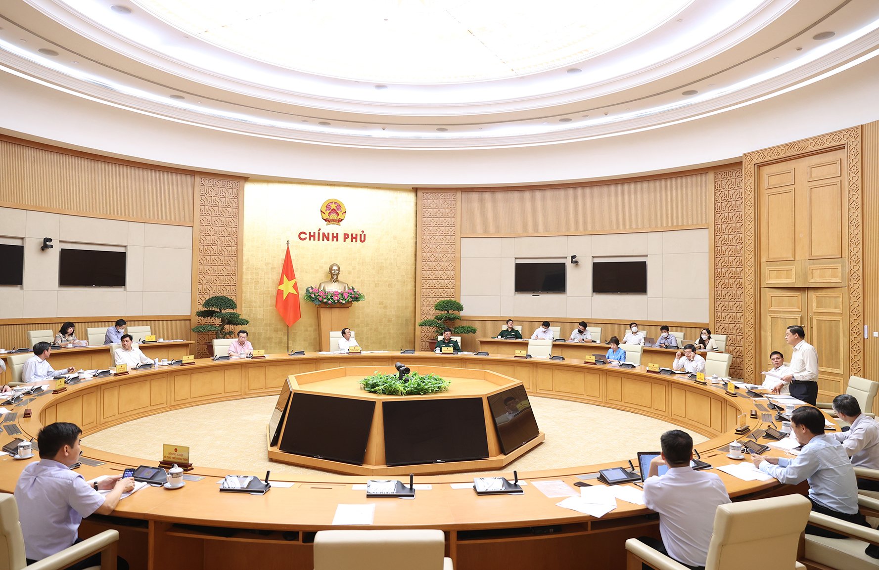 Điều chỉnh quy hoạch cần lưu ý giữ công viên, cây xanh, công trình an sinh xã hội - Ảnh 2. Điều chỉnh quy hoạch cần lưu ý giữ công viên, cây xanh, công trình an sinh xã hội - Ảnh 2.