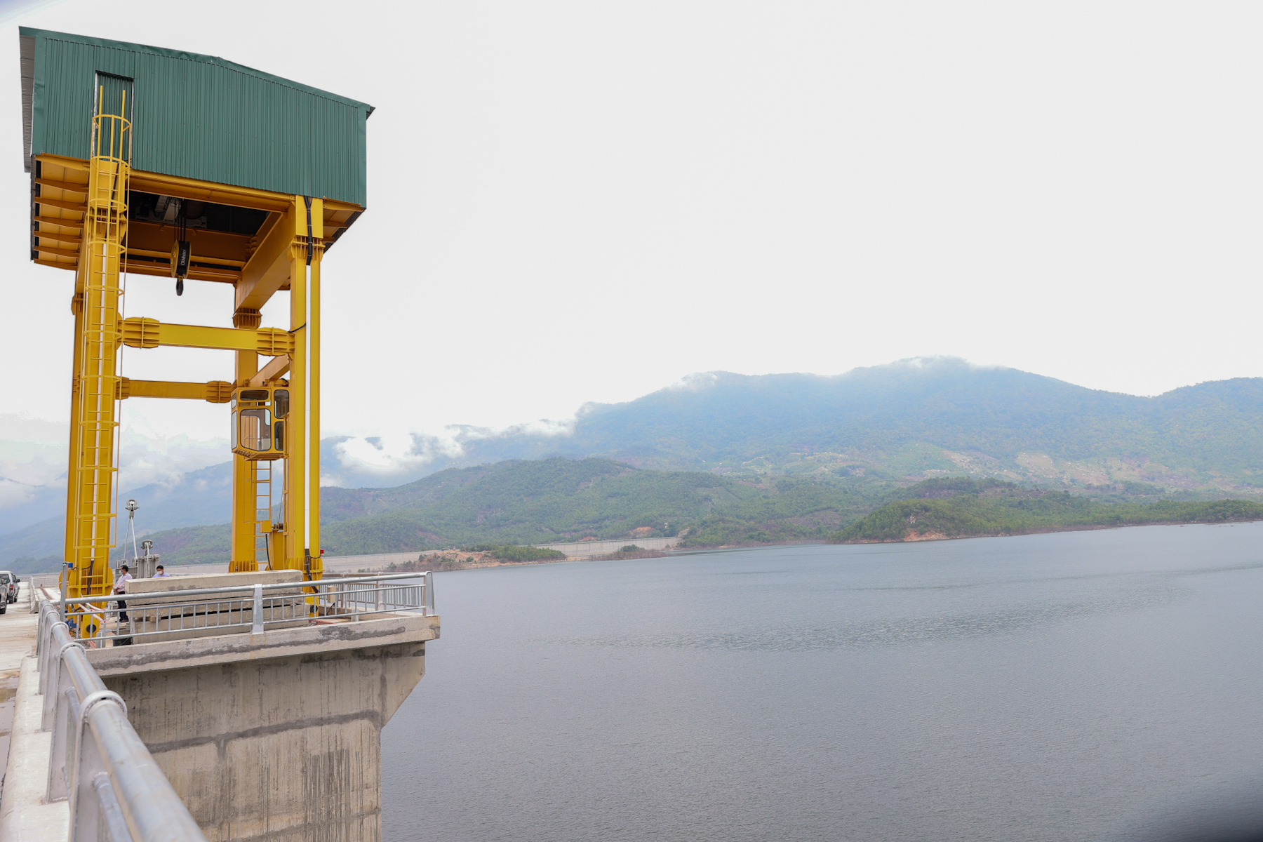 Thủ tướng khảo sát một số công trình, dự án lớn tại Ninh Thuận - Ảnh 7. Thủ tướng khảo sát một số công trình, dự án lớn tại Ninh Thuận - Ảnh 7.