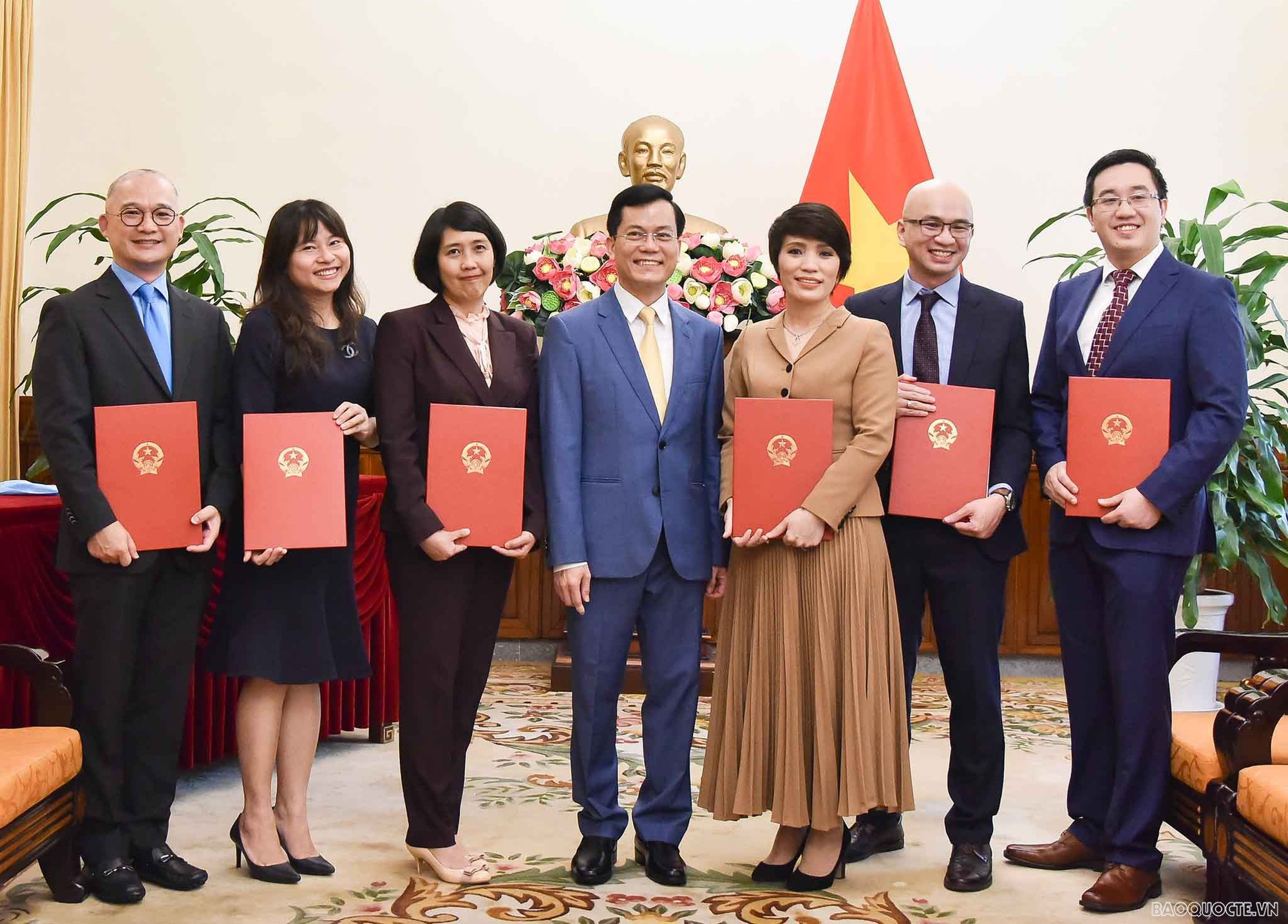 Bộ Ngoại giao điều động, bổ nhiệm nhiều nhân sự mới - Ảnh 1. Bộ Ngoại giao điều động, bổ nhiệm nhiều nhân sự mới - Ảnh 1.