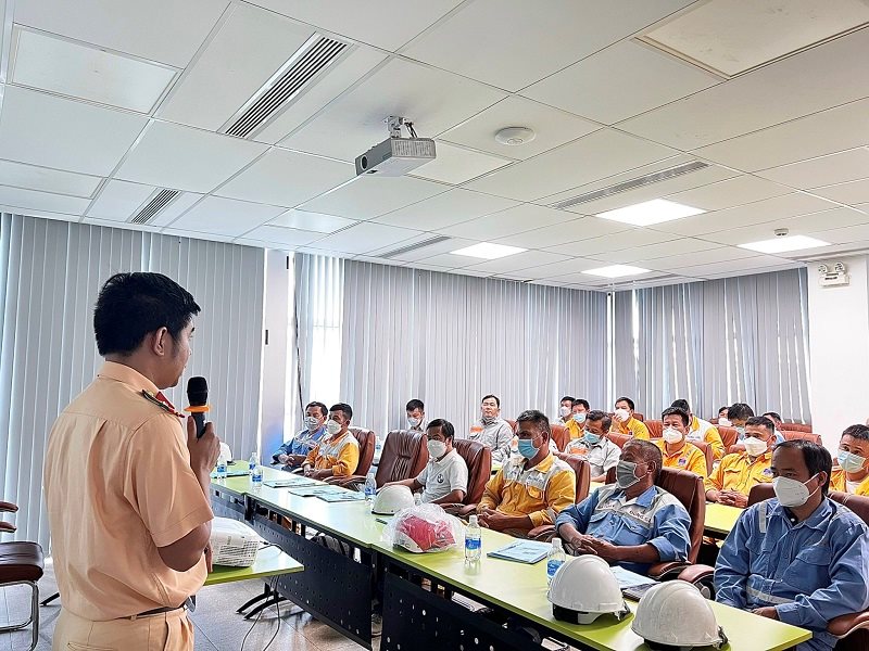 chi_nhanh_phu_my_to_chuc_khoa_dao_tao_an_toan_trong_van_chuyen_khi_cho_doi_ngu_nhan_vien_lai_xe_cng_viet_nam_5.jpg