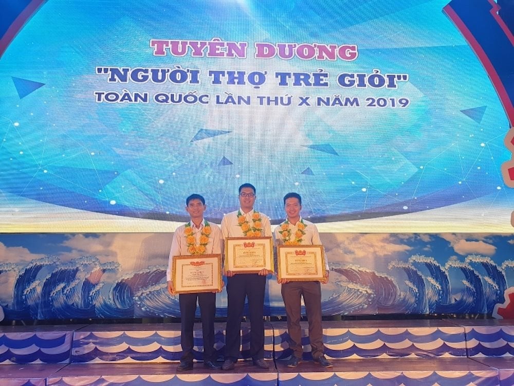 can-bo-doan-vien-pvfcco-duoc-vinh-danh-22nguoi-tho-tre-gioi-22-toan-quoc.jpg