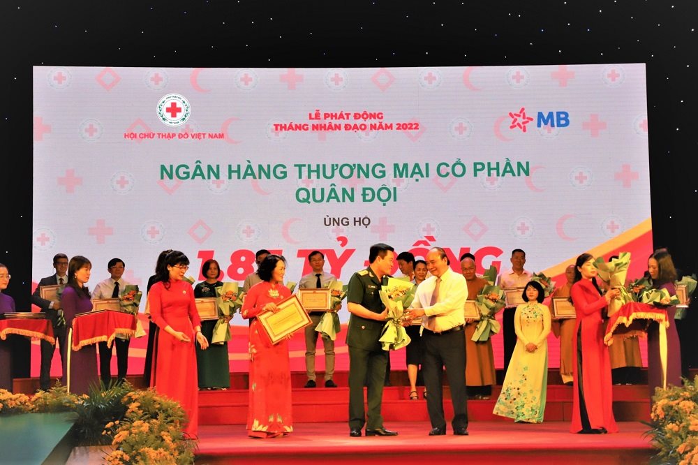hoi-chu-thap-do-mbbank-650x650.jpg