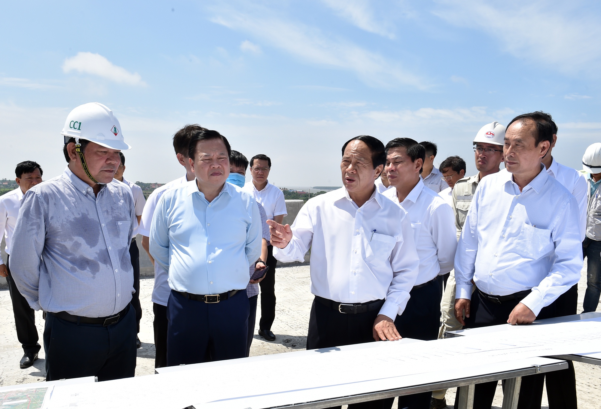 Hải Phòng cần khẩn trương hoàn thành Quy hoạch, đẩy nhanh tiến độ các công trình hạ tầng giao thông trọng điểm - Ảnh 4. Hải Phòng cần khẩn trương hoàn thành Quy hoạch, đẩy nhanh tiến độ các công trình hạ tầng giao thông trọng điểm - Ảnh 4.