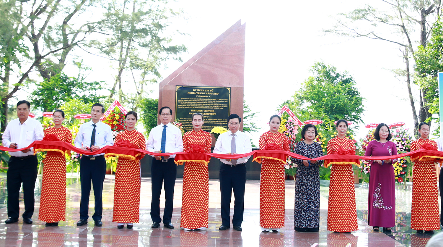 Khánh thành công trình chỉnh trang Di tích Nghĩa trang Hàng Keo tại Côn Đảo - Ảnh 3. Khánh thành công trình chỉnh trang Di tích Nghĩa trang Hàng Keo tại Côn Đảo - Ảnh 3.