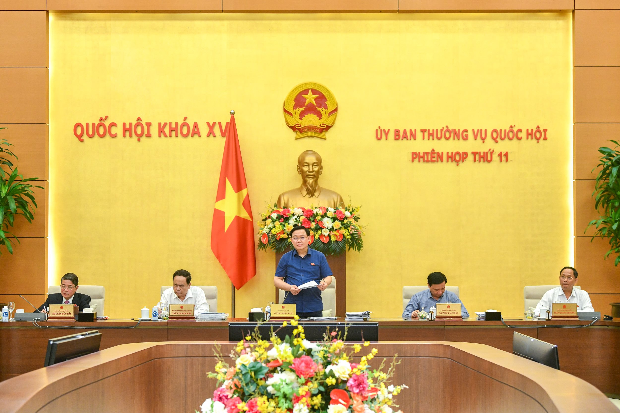 13.5.22-tv11-be-mac-1.jpg