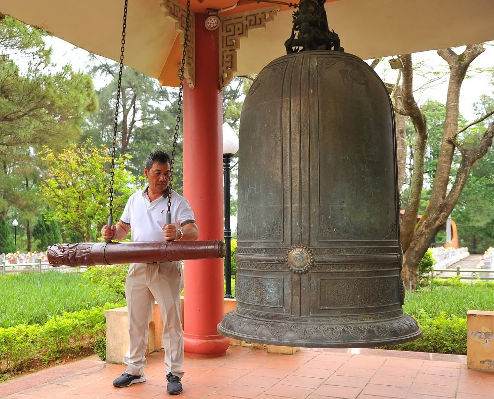 2.-giong-chuong-tuong-niem.jpg