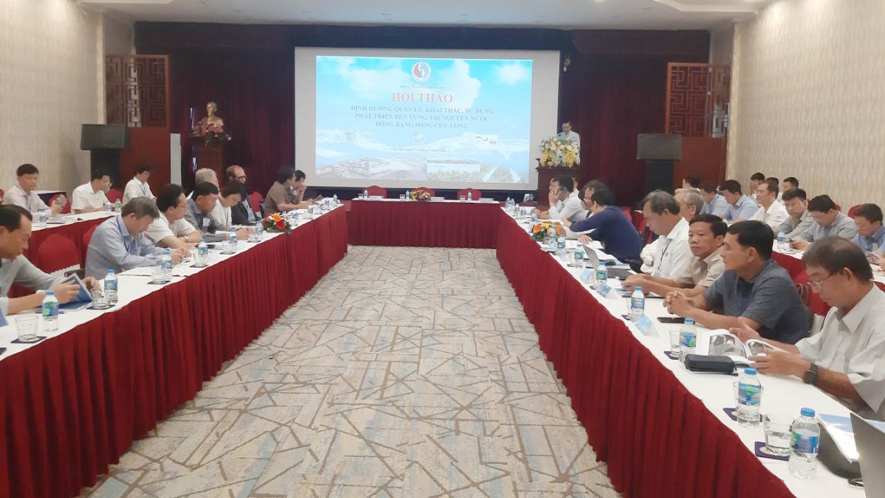 quang-canh-hoi-thao.jpg