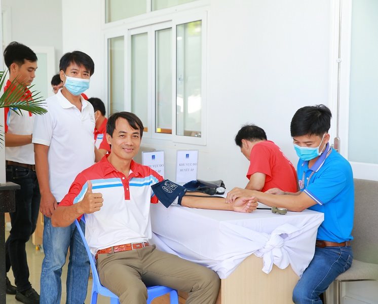 2.-kham-suc-khoe.jpg