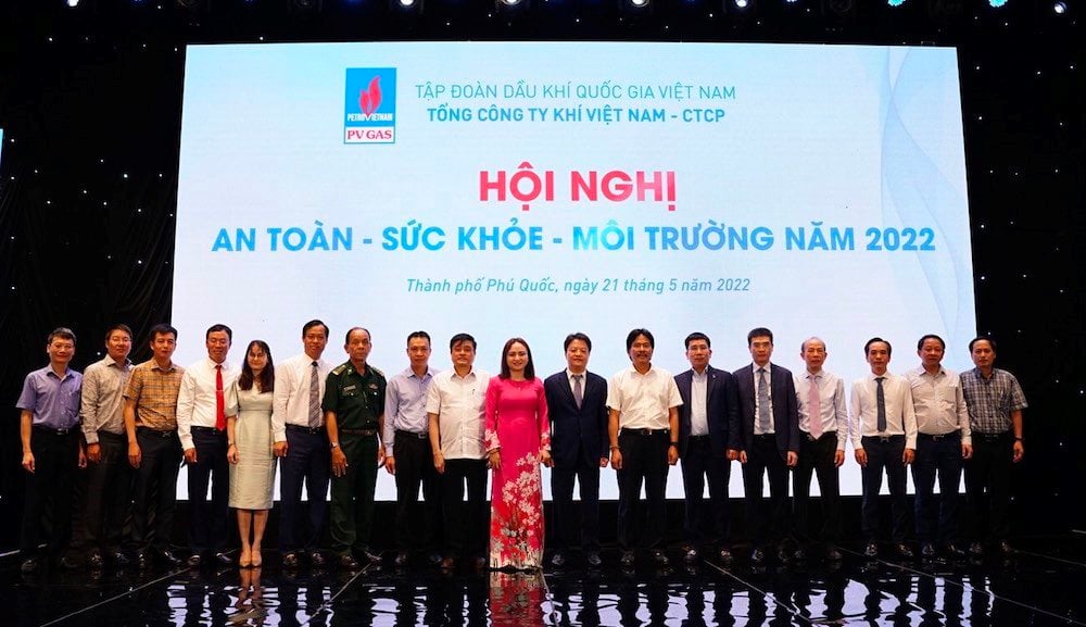 7.-chuc-mung.jpg