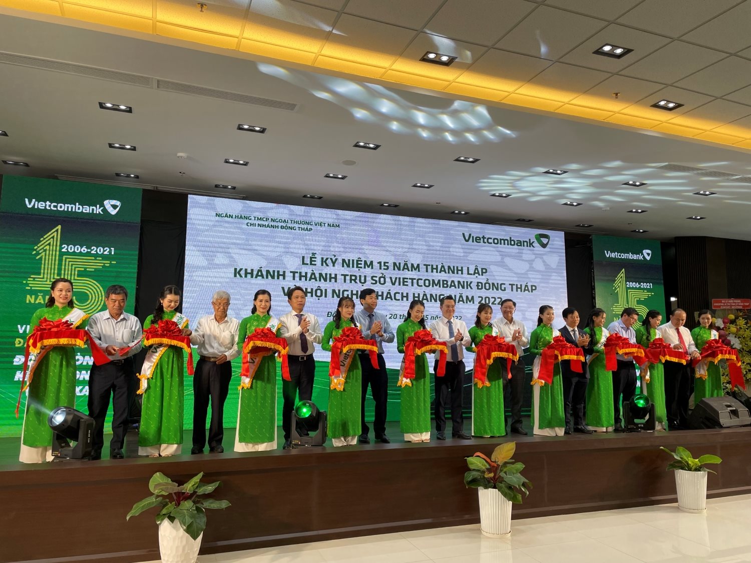 vcb-dong-thap-1-.jpg