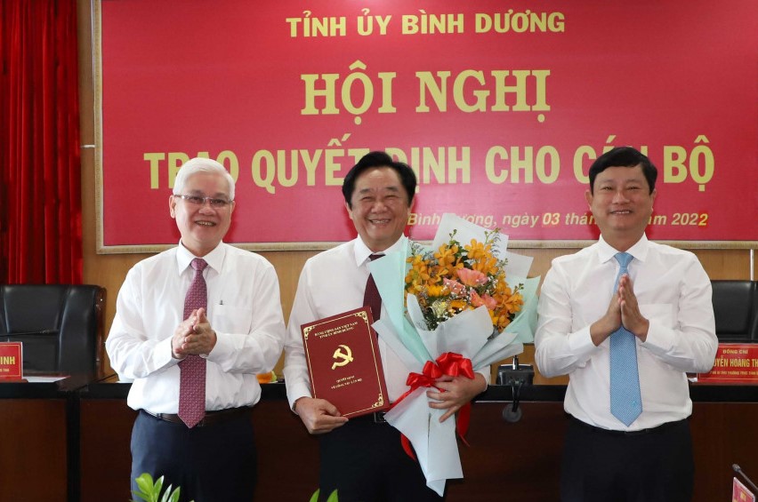 Điều động, bổ nhiệm nhân sự chủ chốt 3 địa phương - Ảnh 1. Điều động, bổ nhiệm nhân sự chủ chốt 3 địa phương - Ảnh 1.
