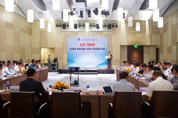 2.-hoi-nghi-kinh-doanh-khi.jpg