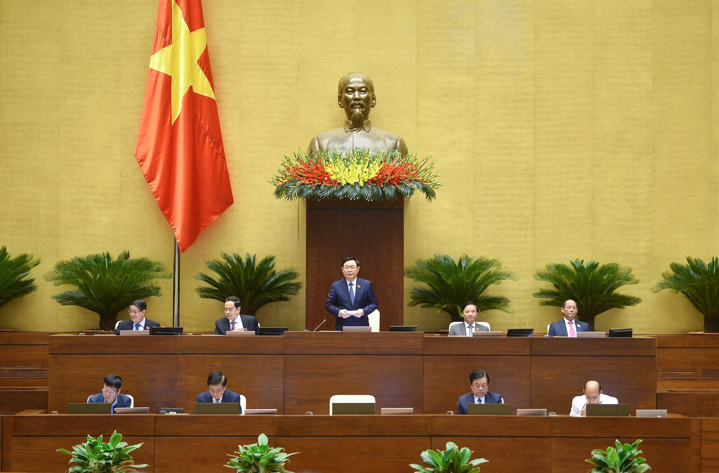 ct-qh-dieu-hanh-phien-thao-luan.jpg
