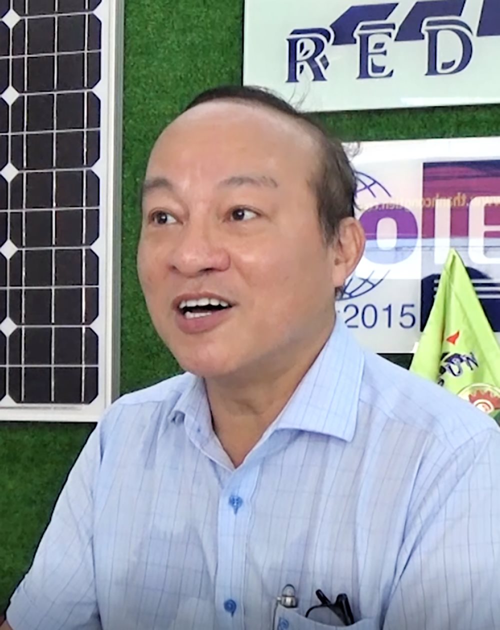 ong-diep-bao-canh-binh-thuan-(1).png