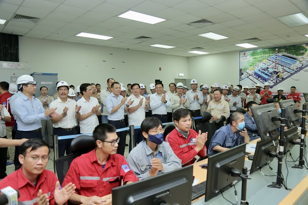 nmnd-thai-binh-2-thanh-cong-hoa-luoi-dien-bang-than-to-may-so-1_3.jpg