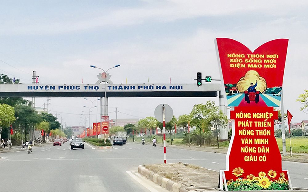 anh-1-co-so-ha-tang-giao-thong-cua-huyen-phuc-tho-duoc-dau-tu-xay-dung-khang-trang-sach-dep.(1).jpg
