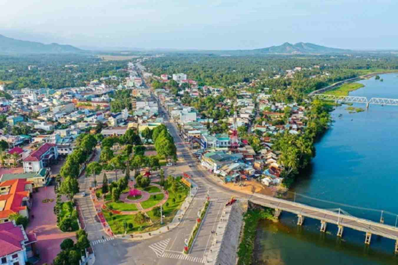 hoai-nhon.jpg
