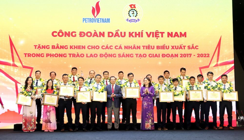 4.-cd-dkvn-khen-thuong-giai-doan.jpg