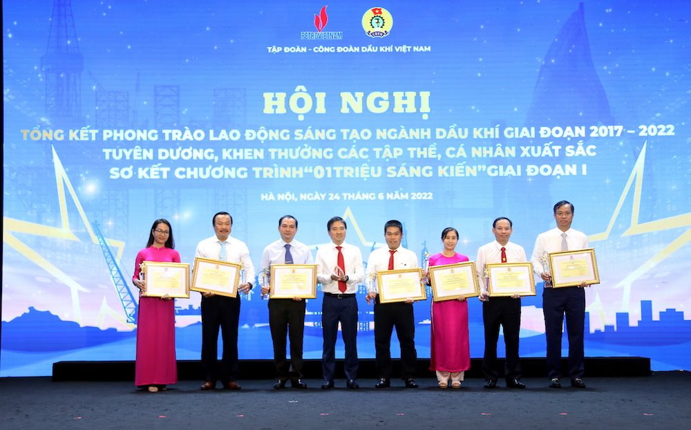 5.-khen-thuong-dot-1.jpg
