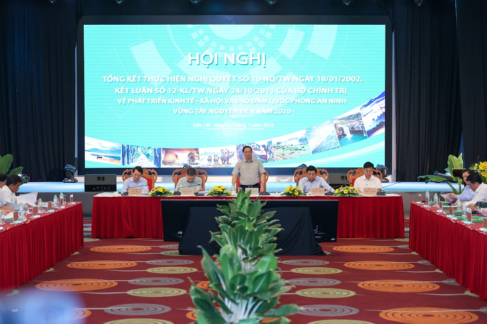 Chùm ảnh: Thủ tướng chủ trì Hội nghị tổng kết Nghị quyết số 10 và Kết luận số 12 của Bộ Chính trị về phát triển Tây Nguyên - Ảnh 5. Chùm ảnh: Thủ tướng chủ trì Hội nghị tổng kết Nghị quyết số 10 và Kết luận số 12 của Bộ Chính trị về phát triển Tây Nguyên - Ảnh 5.