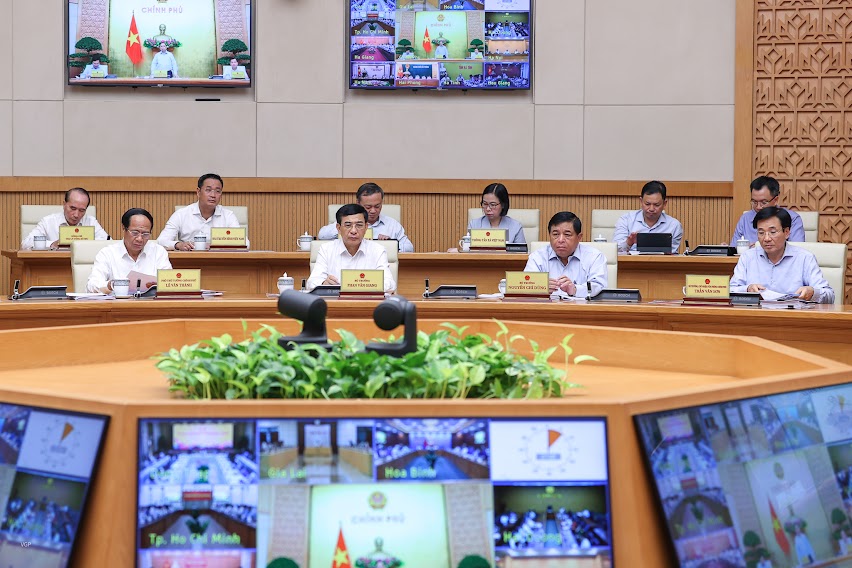 'Thủ tướng tranh thủ từng ngày nghỉ cuối tuần để kiểm tra, thúc đẩy, tháo gỡ khó khăn cho địa phương' - Ảnh 1. 'Thủ tướng tranh thủ từng ngày nghỉ cuối tuần để kiểm tra, thúc đẩy, tháo gỡ khó khăn cho địa phương' - Ảnh 1.