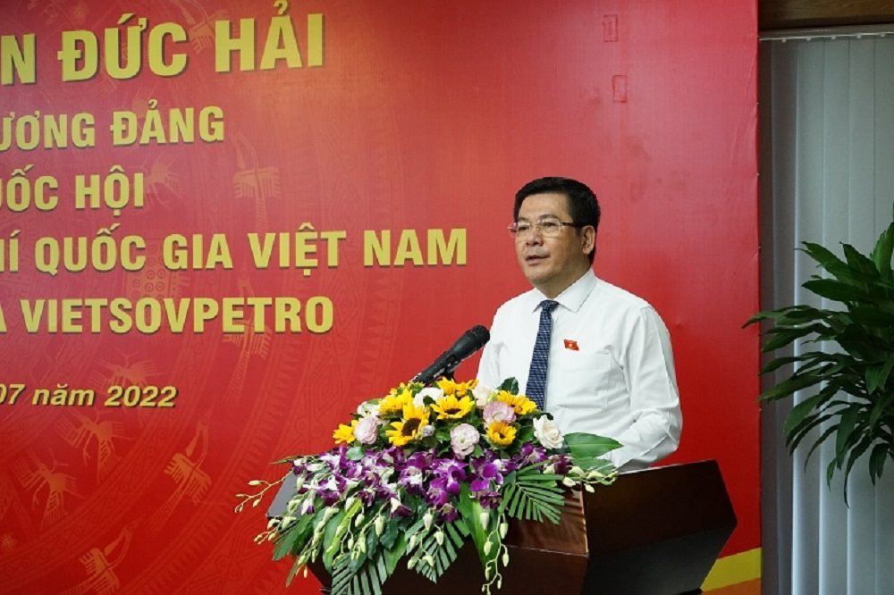 53be18ddc348fe947544adc260d9968d.jpg