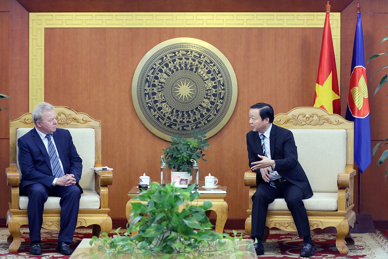 bo-truong-tiep-cao-uy.jpg