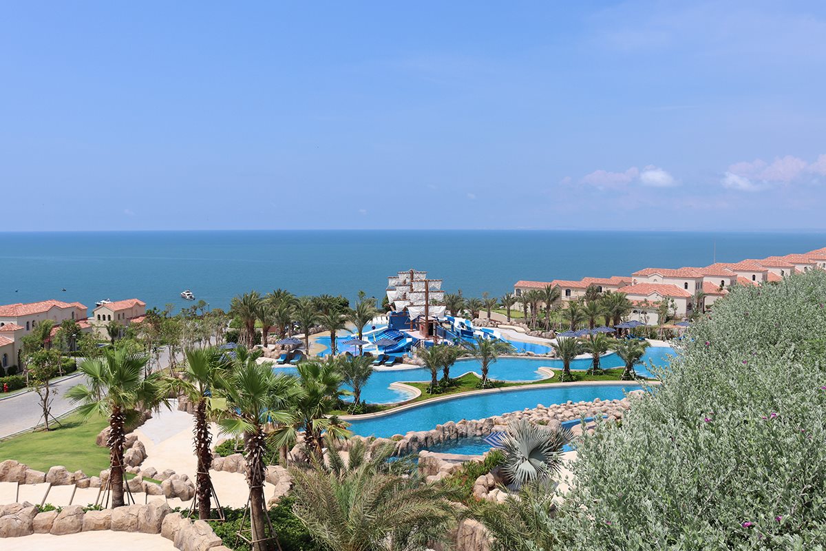 cmv-pool-15.jpg