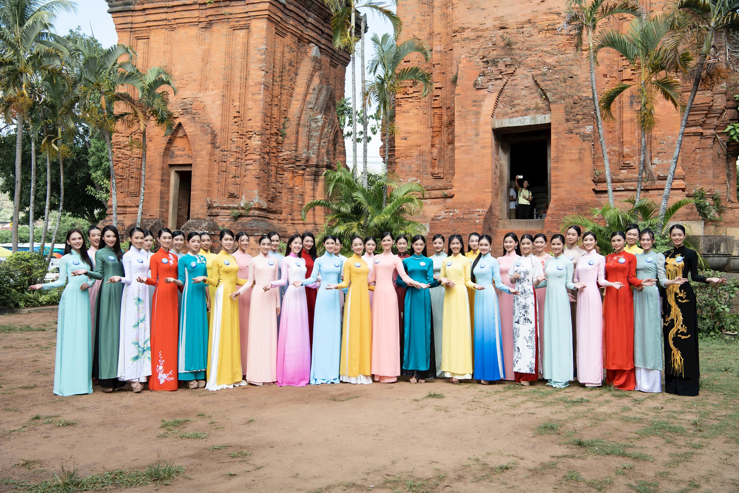 hoa-hau-the-gioi-viet-nam-22-.jpg
