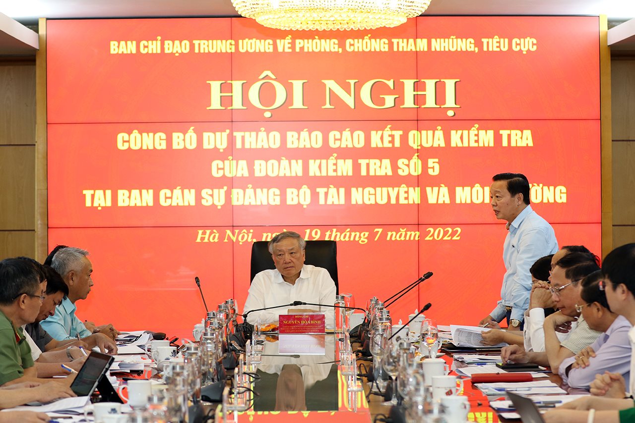 small_bo-truong-tran-hong-ha-phat-bieu-bcdtw.jpg