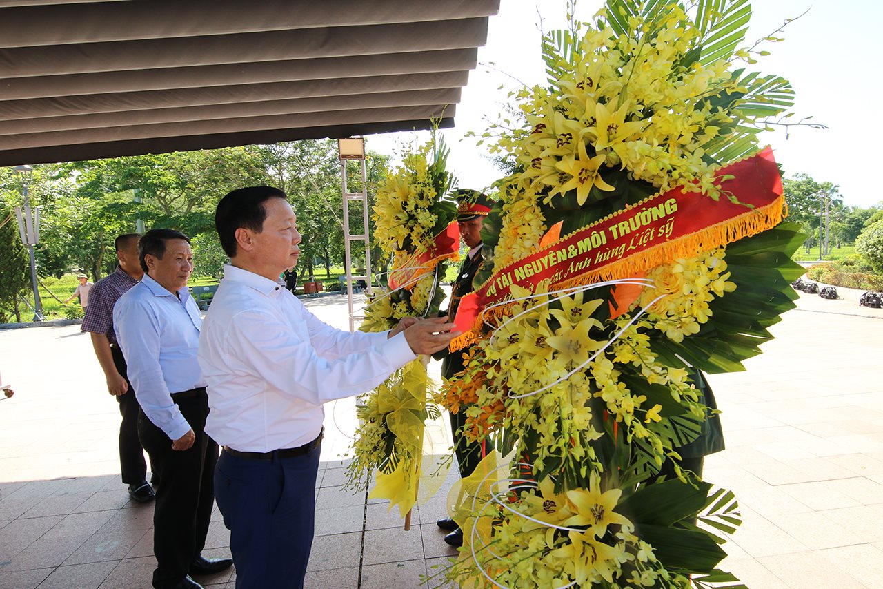 small_bo-truong-dang-hoa.jpg
