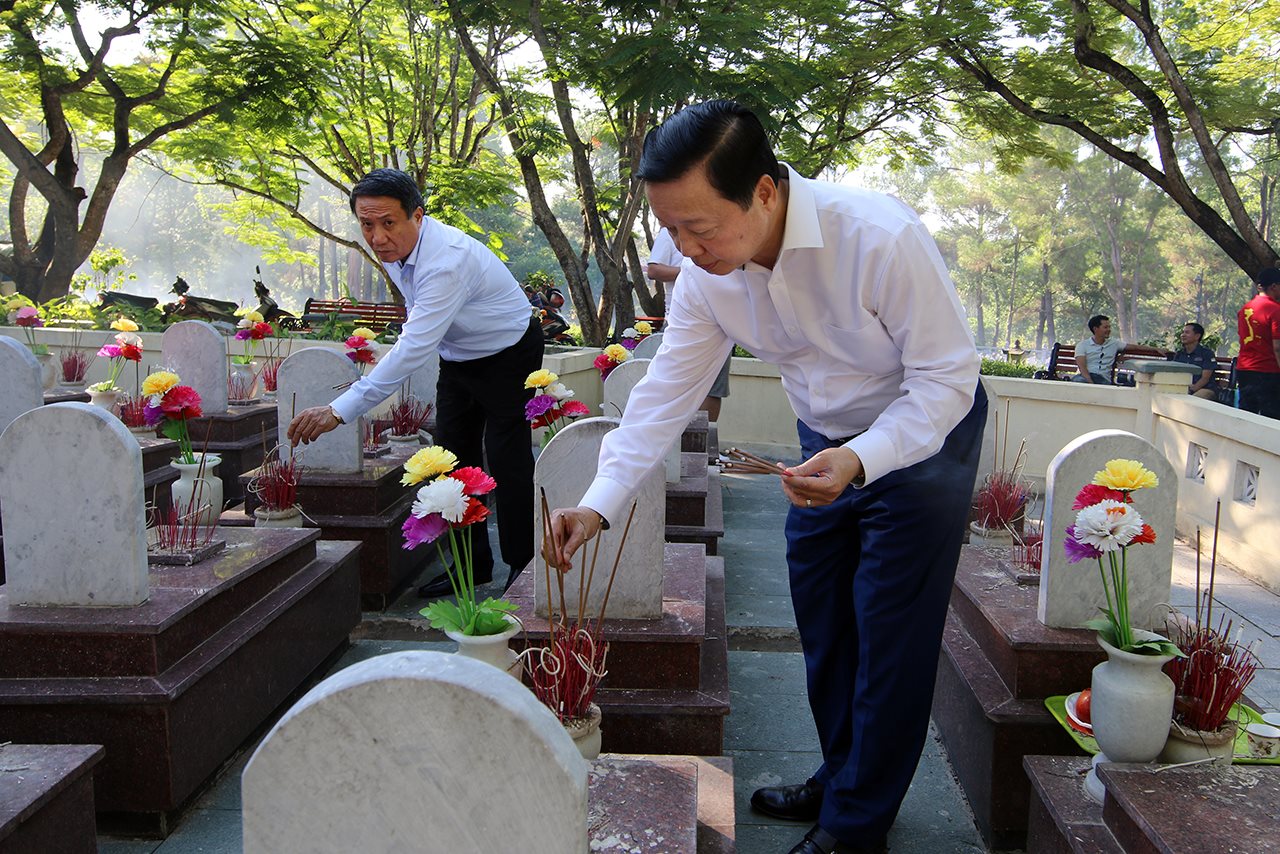 small_nt-truong-son-bt-thap-huong-.jpg