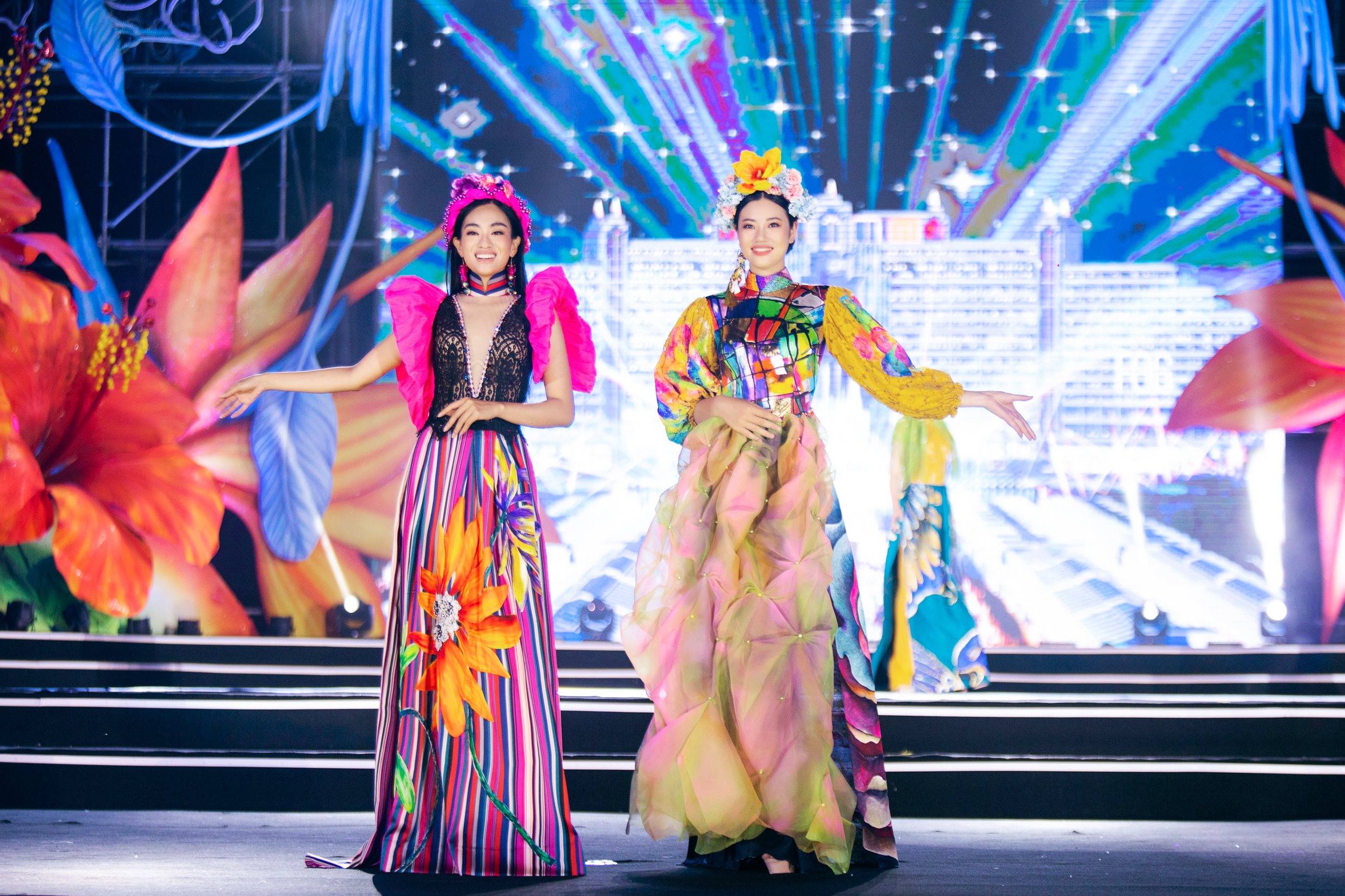 thi-sinh-miss-world-trinh-dien-ao-dai-2-.jpeg