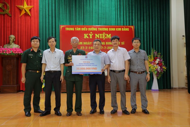 anh-petro-2-.jpg