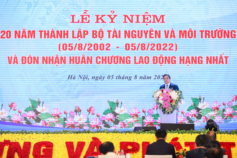 Khơi thông, giải phóng tối đa các nguồn lực tài nguyên, kiên quyết, kiên trì không hy sinh môi trường để chạy theo tăng trưởng đơn thuần* - Ảnh 1. Khơi thông, giải phóng tối đa các nguồn lực tài nguyên, kiên quyết, kiên trì không hy sinh môi trường để chạy theo tăng trưởng đơn thuần* - Ảnh 1.