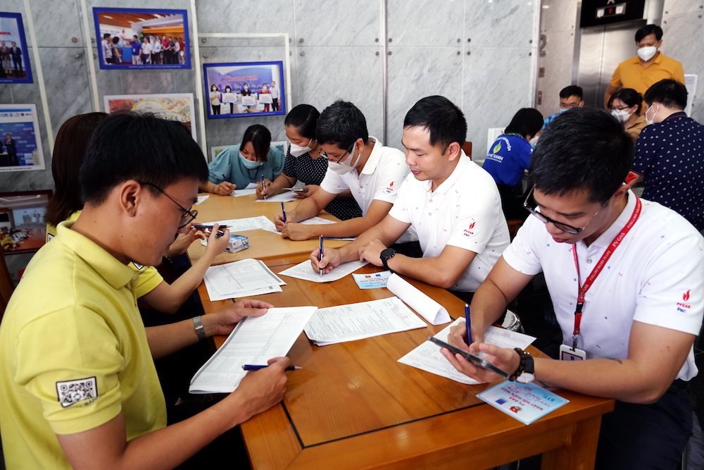 4.-tinh-nguyen.jpg