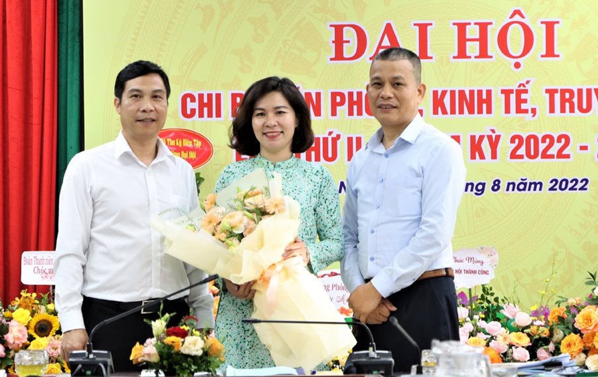 chi-uy.jpg