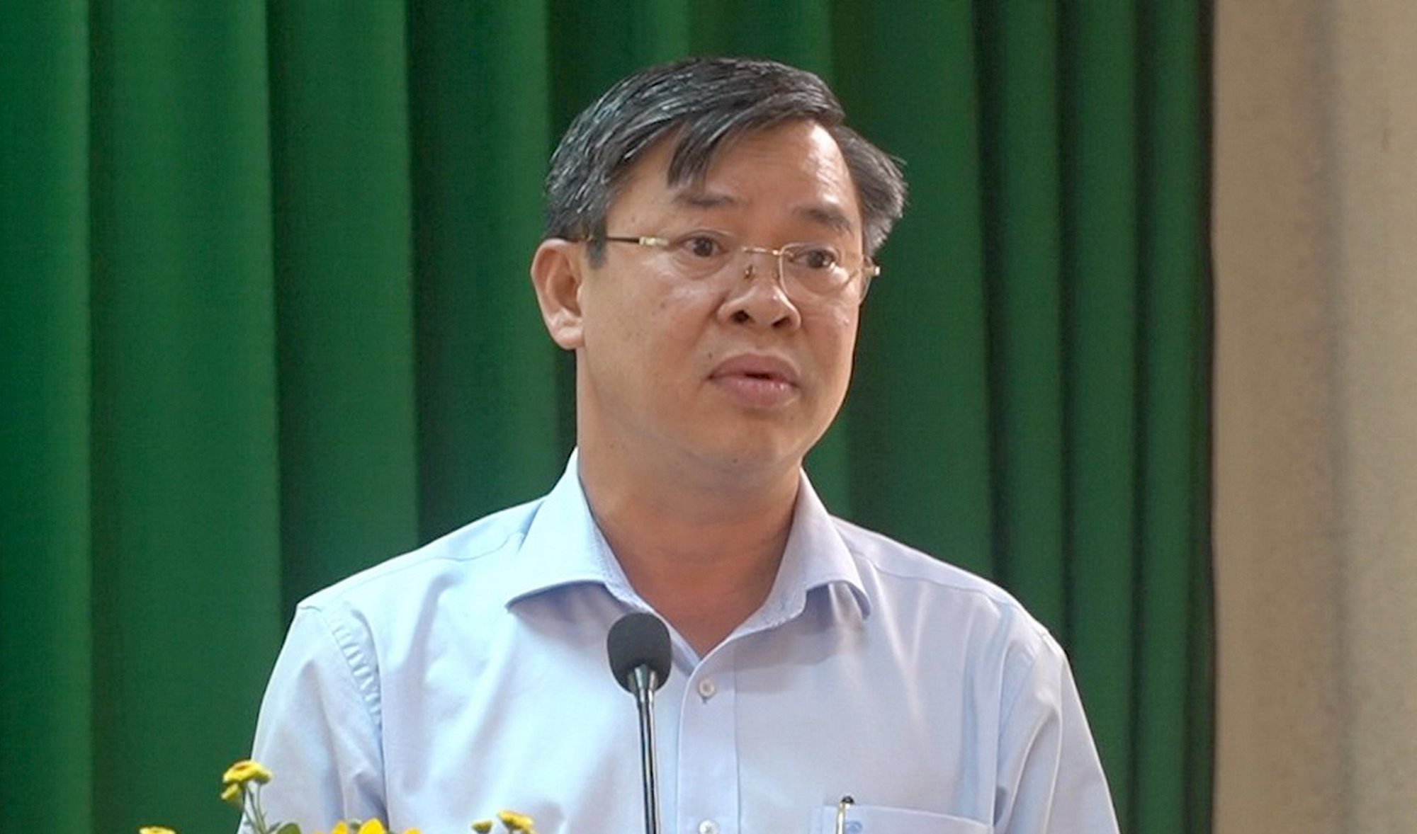 a1.-ong-truong-canh-tuyen.jpg