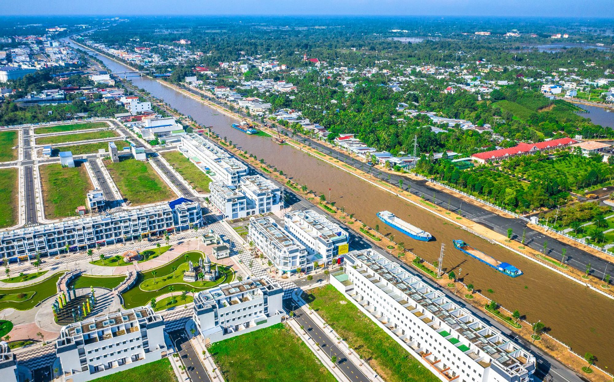 a2.-hau-giang-tap-trung.jpg