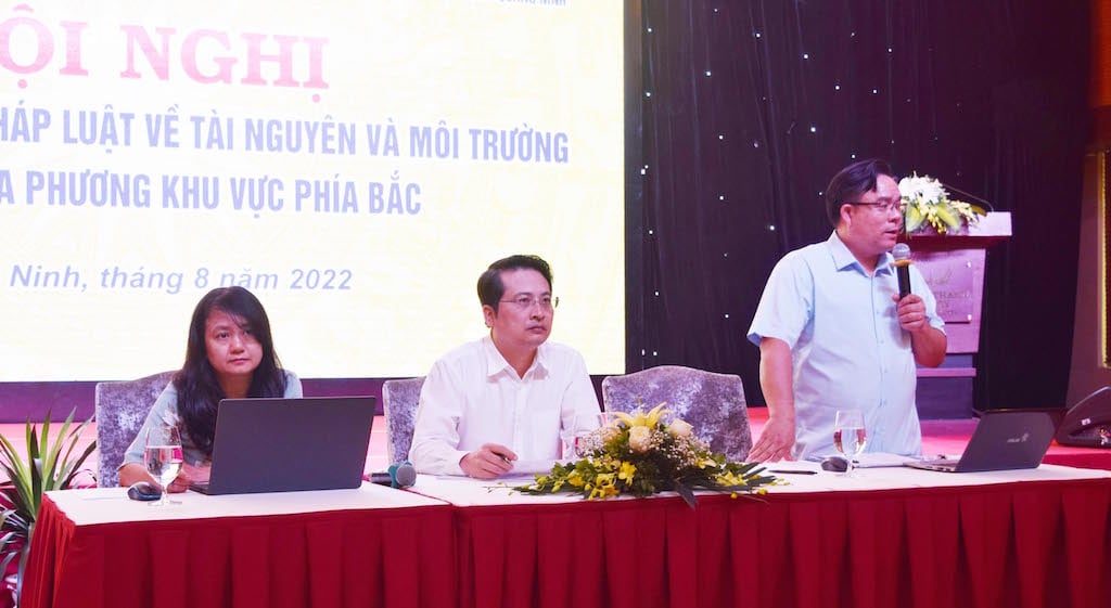 anh-hoi-truong(1).jpg