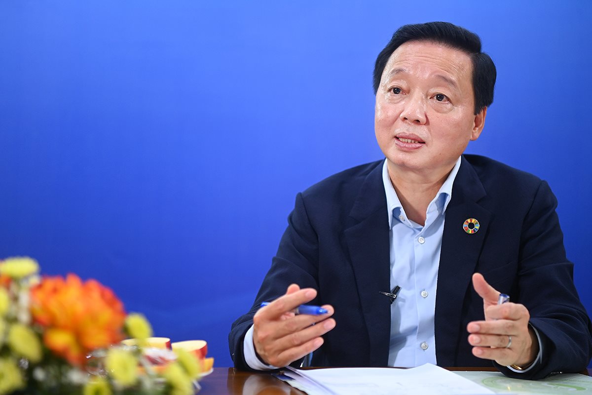 huy_3718.jpg