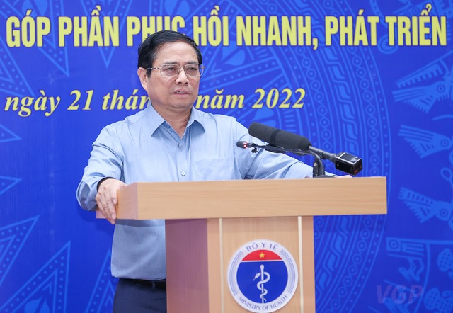Thủ tướng: Tính đúng, tính đủ giá dịch vụ y tế, giảm chi tiền túi của người dân, phục vụ Nhân dân thực chất, hiệu quả - Ảnh 1. Thủ tướng: Tính đúng, tính đủ giá dịch vụ y tế, giảm chi tiền túi của người dân, phục vụ Nhân dân thực chất, hiệu quả - Ảnh 1.