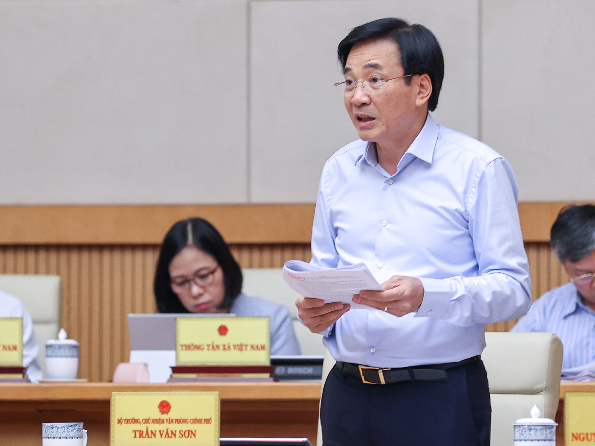 Thủ tướng: Tháo gỡ khó khăn, vướng mắc về thể chế, giải phóng tối đa nguồn lực phát triển - Ảnh 4. Thủ tướng: Tháo gỡ khó khăn, vướng mắc về thể chế, giải phóng tối đa nguồn lực phát triển - Ảnh 4.