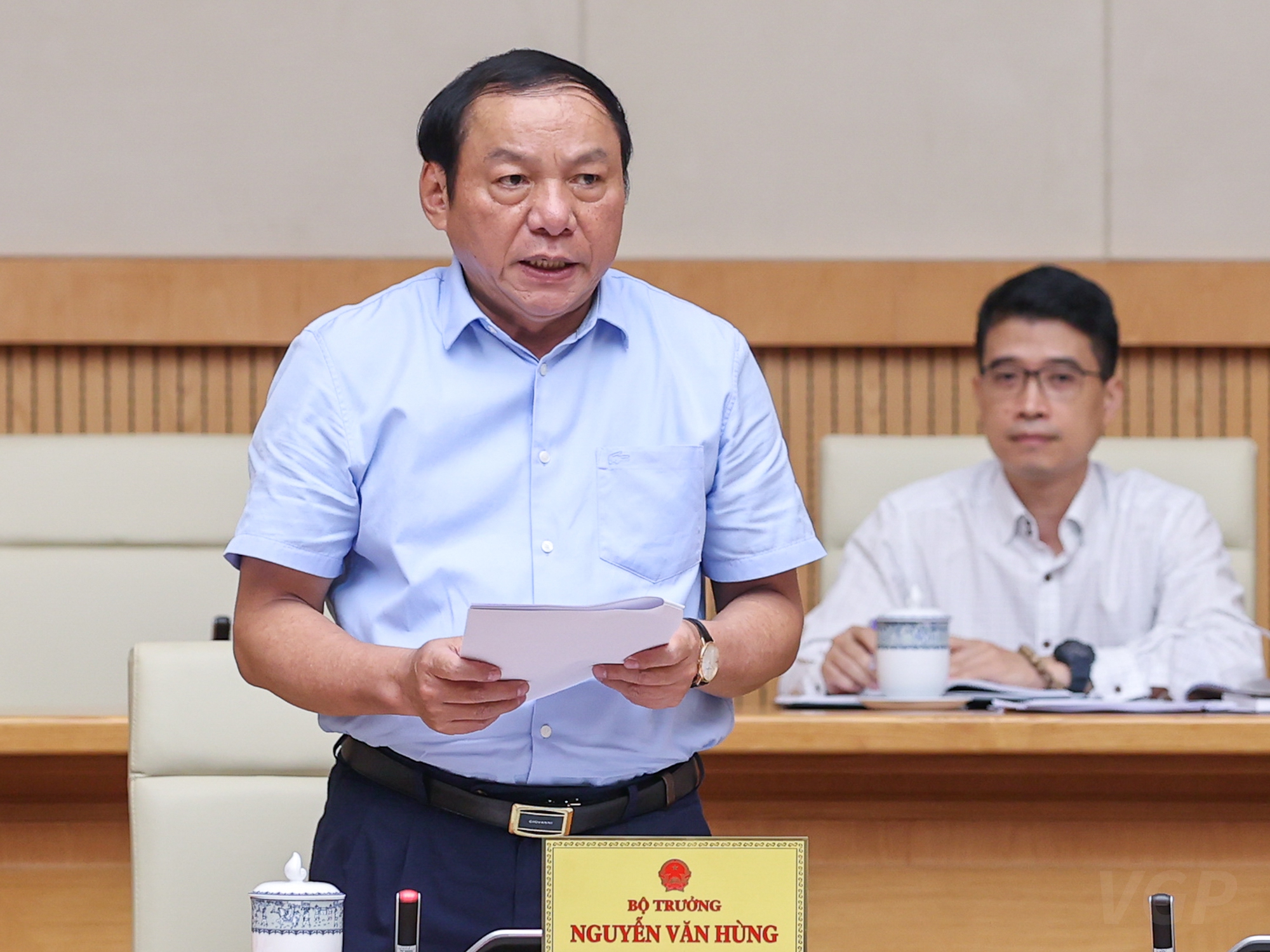Thủ tướng: Tháo gỡ khó khăn, vướng mắc về thể chế, giải phóng tối đa nguồn lực phát triển - Ảnh 11. Thủ tướng: Tháo gỡ khó khăn, vướng mắc về thể chế, giải phóng tối đa nguồn lực phát triển - Ảnh 11.