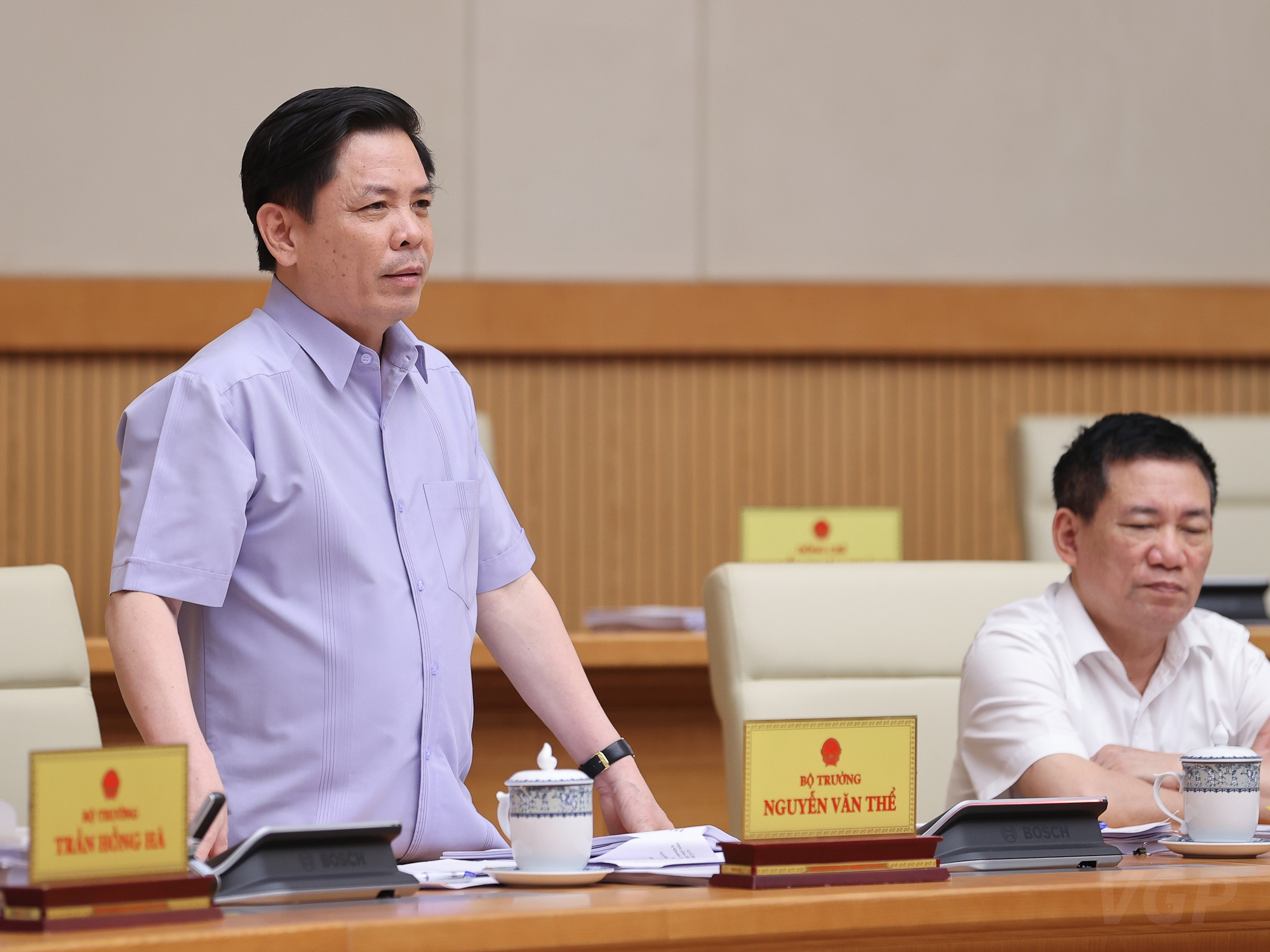 Thủ tướng: Tháo gỡ khó khăn, vướng mắc về thể chế, giải phóng tối đa nguồn lực phát triển - Ảnh 7. Thủ tướng: Tháo gỡ khó khăn, vướng mắc về thể chế, giải phóng tối đa nguồn lực phát triển - Ảnh 7.
