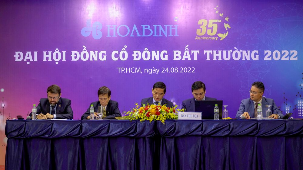 dai-hoi-co-dong-bat-thuong-cua-hbc-thanh-cong-4-.jpg