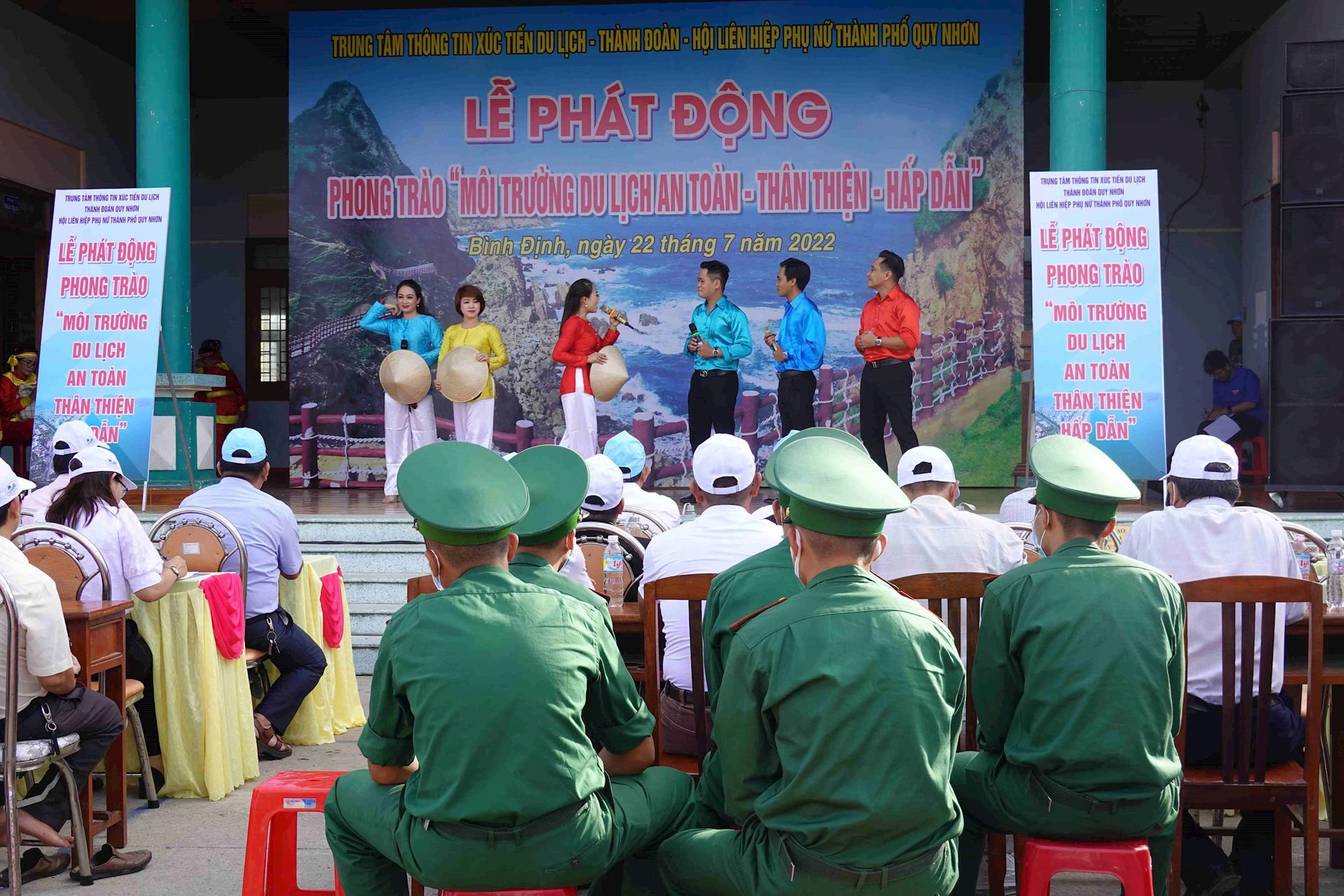 nhung-phong-trao-moi-truong-du-lich-an-toan-than-thien-hap-dan-nhu-the-nay-rat-can-duoc-lan-truyen-rong-rai-tren-toan-tinh-va-voi-phu-cat-que-toi.jpg