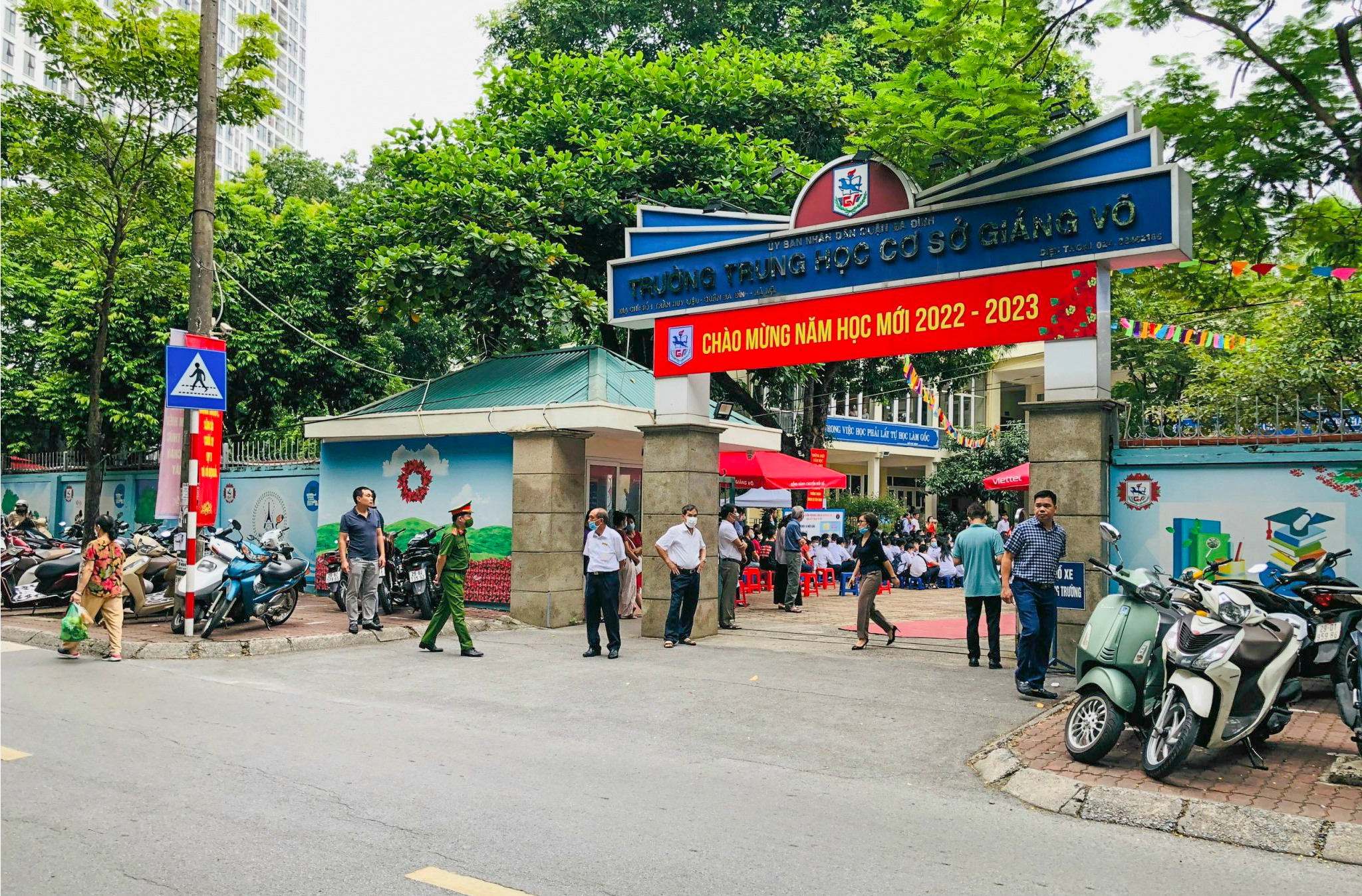 canh-quan-moi-truong-khu-vuc-cac-diem-truong-duoc-dam-bao-phong-quang-sach-dep2.jpg